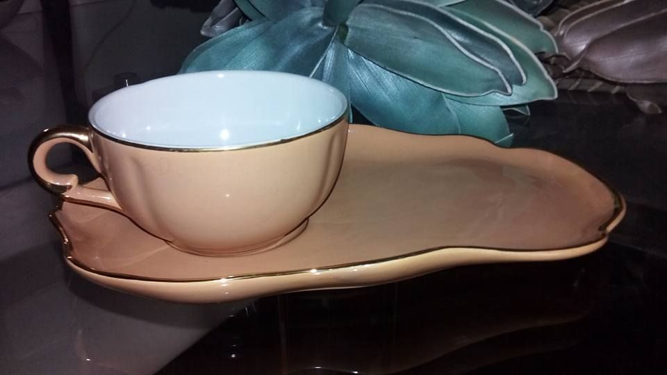 2 almoçadeiras antigas , 1 é P&G Portugal e 1 é R&B Alcobaça