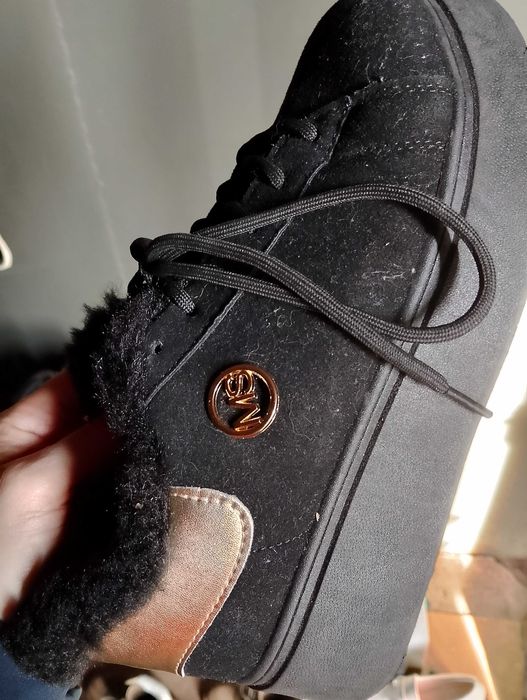 Ślicznie buty zimowe na koturnie.