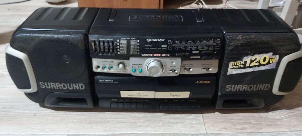 Продам магнитолу Sharp  WF 940 W