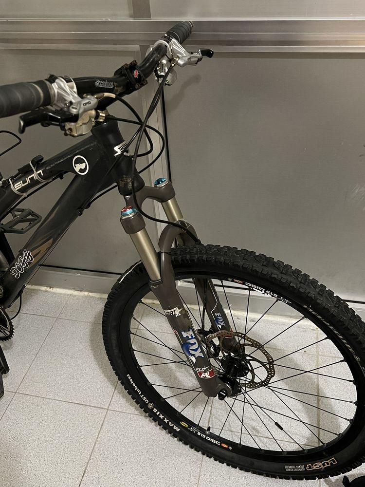 Bicicleta enduro