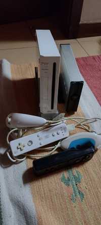 Wii c/2 comandos c/ 100 jogos c/oferta de plataforma Wii fit