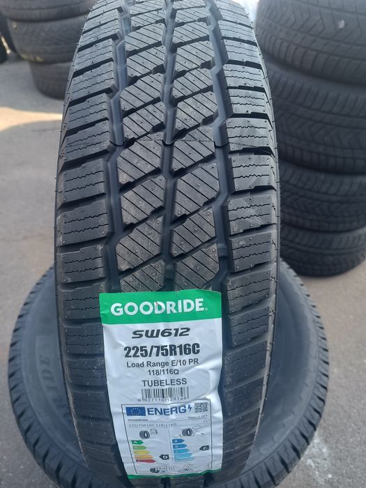 Шини 225/75 R16С [118/116] Q SW612