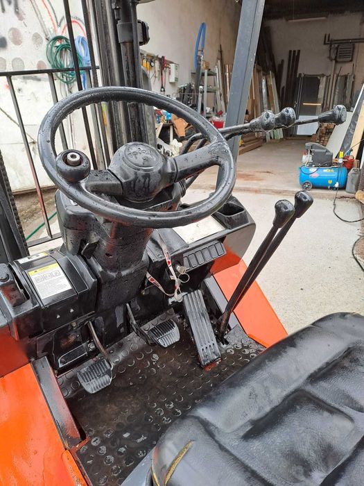 Wózek widłowy TOYOTA 7FG15