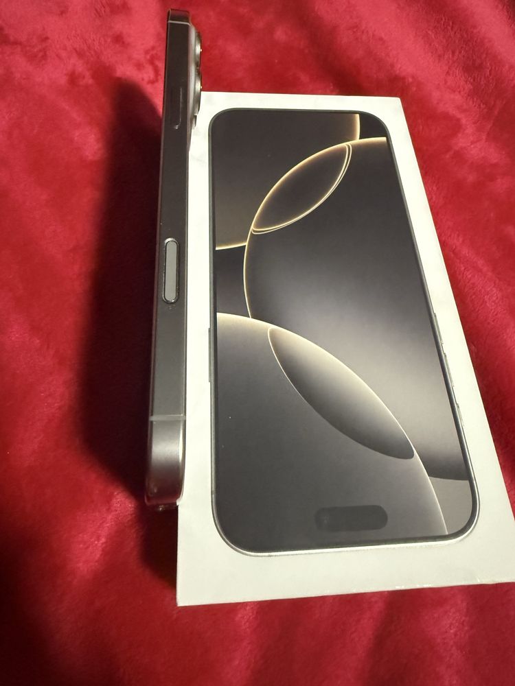 Продам iPhone 16 Pro Max б/у (Desert Titanium)