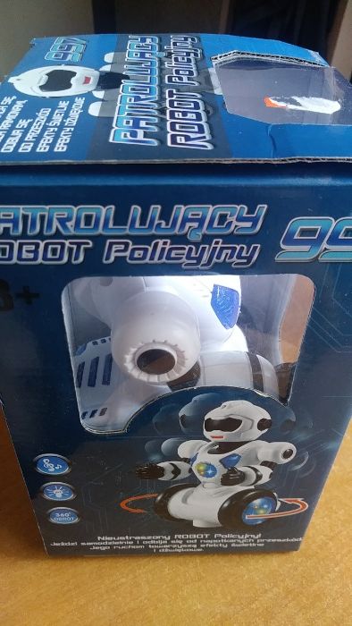 Sprzedamy zabawke robot policjat