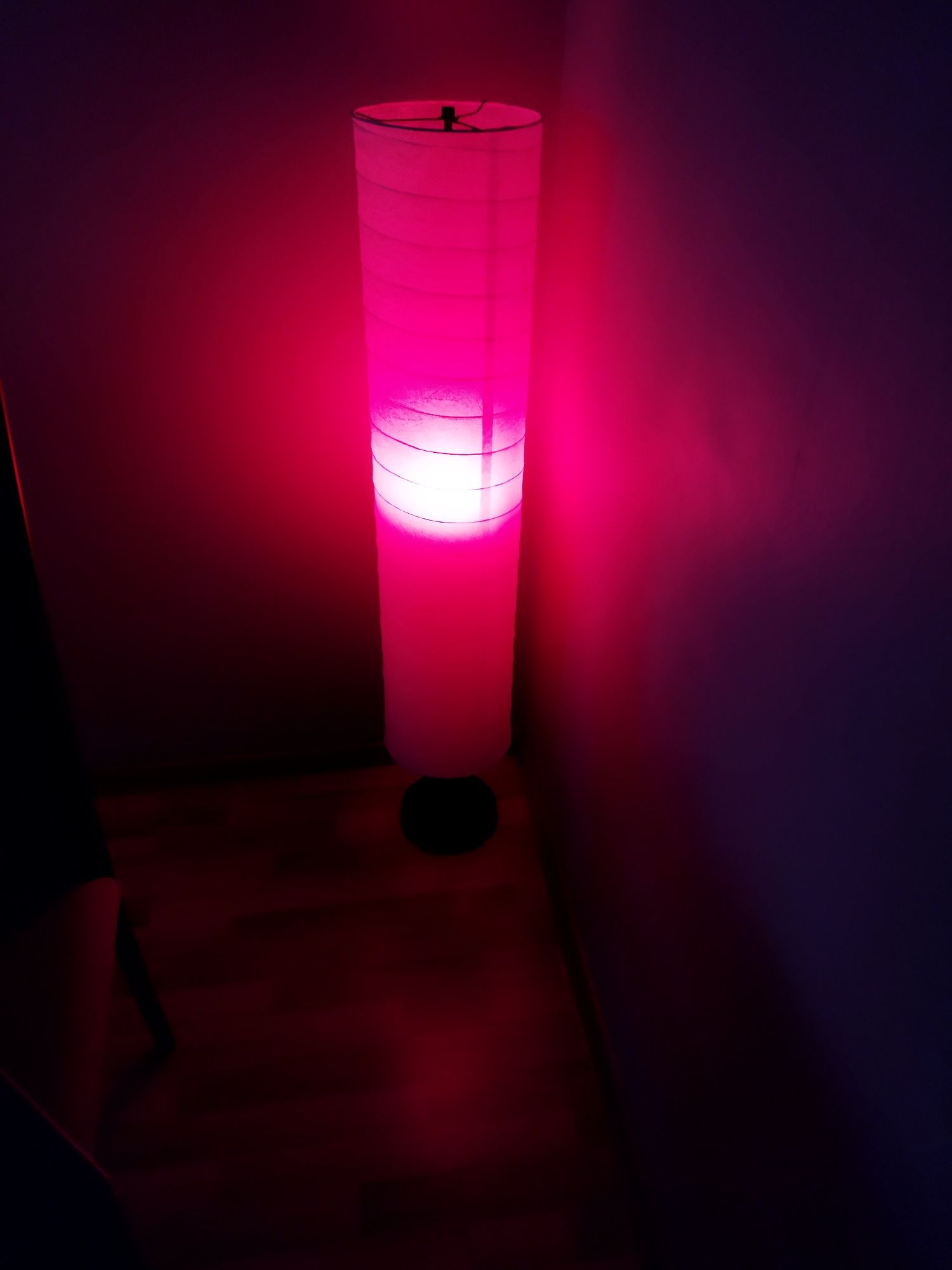 Lampa podłogowa stojąca