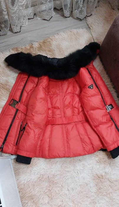 Куртка женская , Песец воротник,Зима-Осень 42-44р.