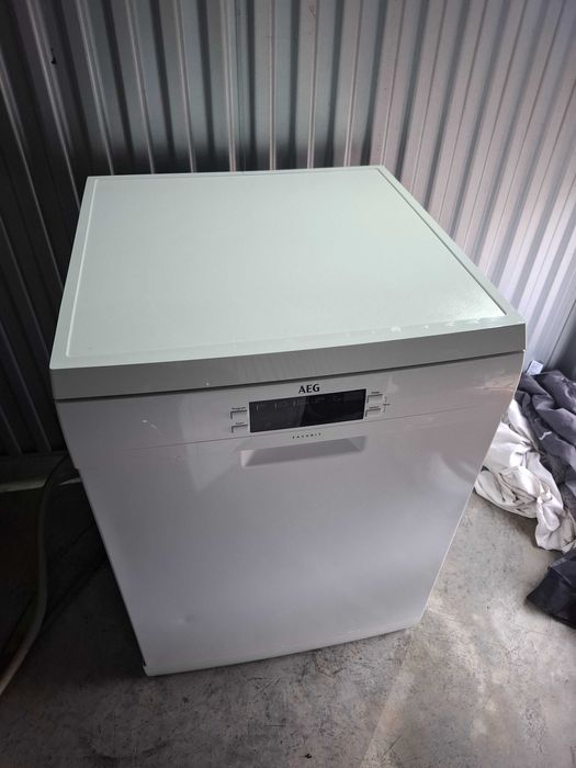 Máquina de lavar loiça AEG