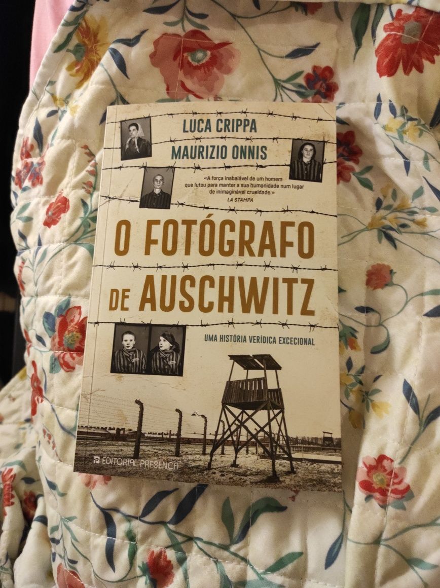 O Fotógrafo de Auschwitz
de Luca Crippa e Maurizio Onnis