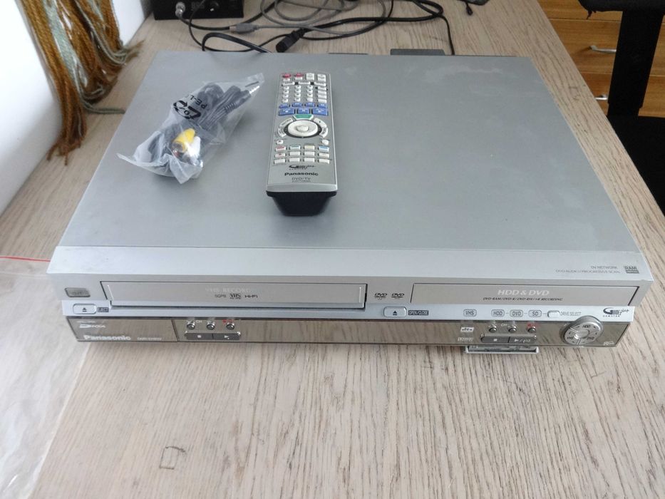 Panasonic DMR-EH80V VHS DVD HDD nagrywarka