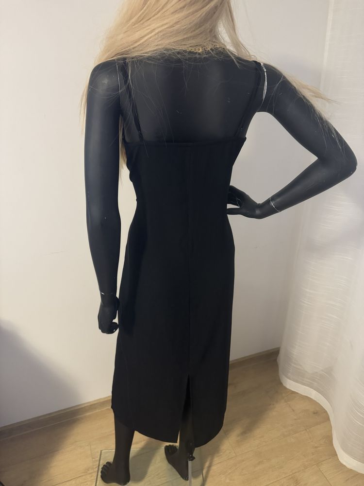 Długa czarna sukienka H&M rozmiar 36 na ramiączkach