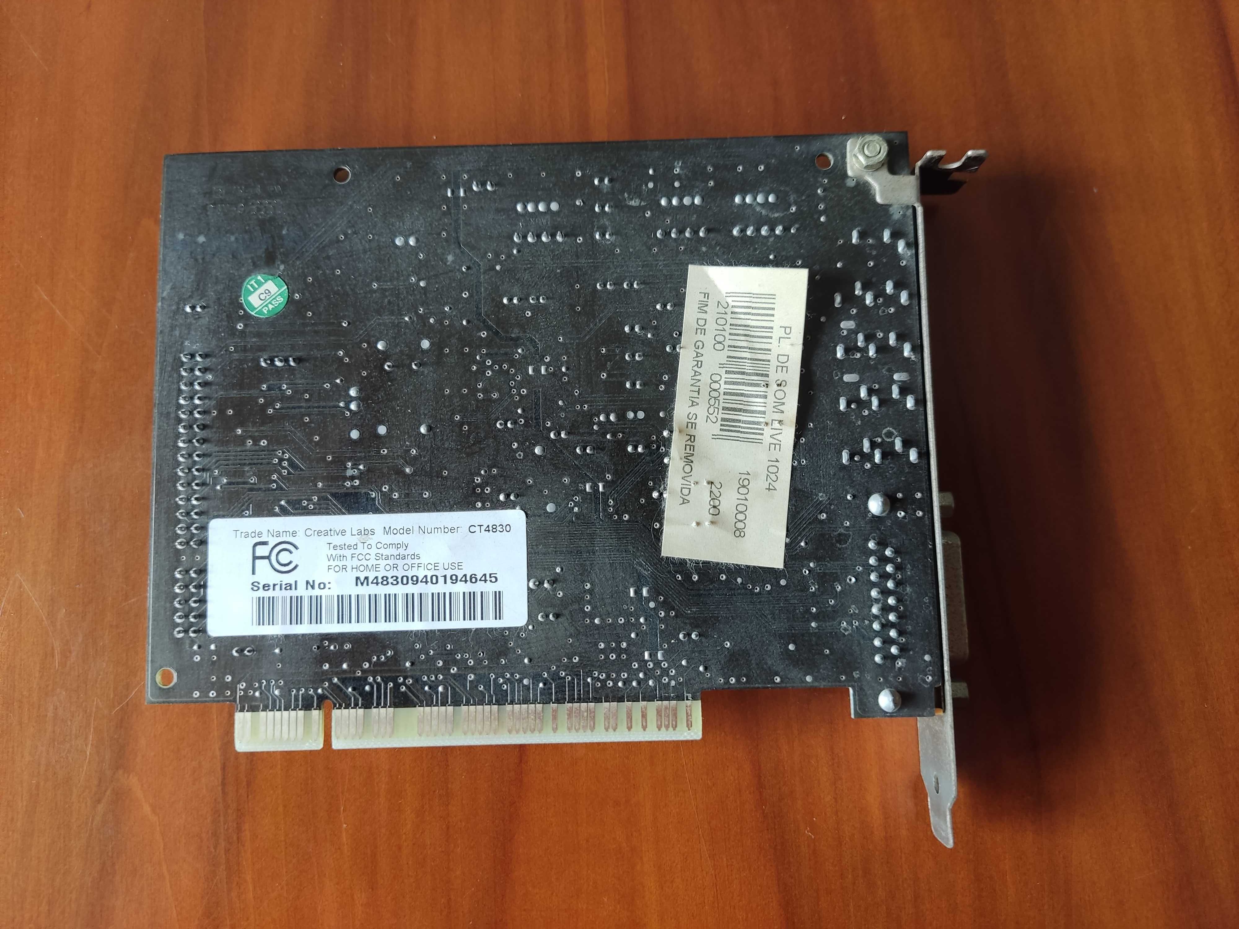 Placa de Som SoundBlaster Live CT4830