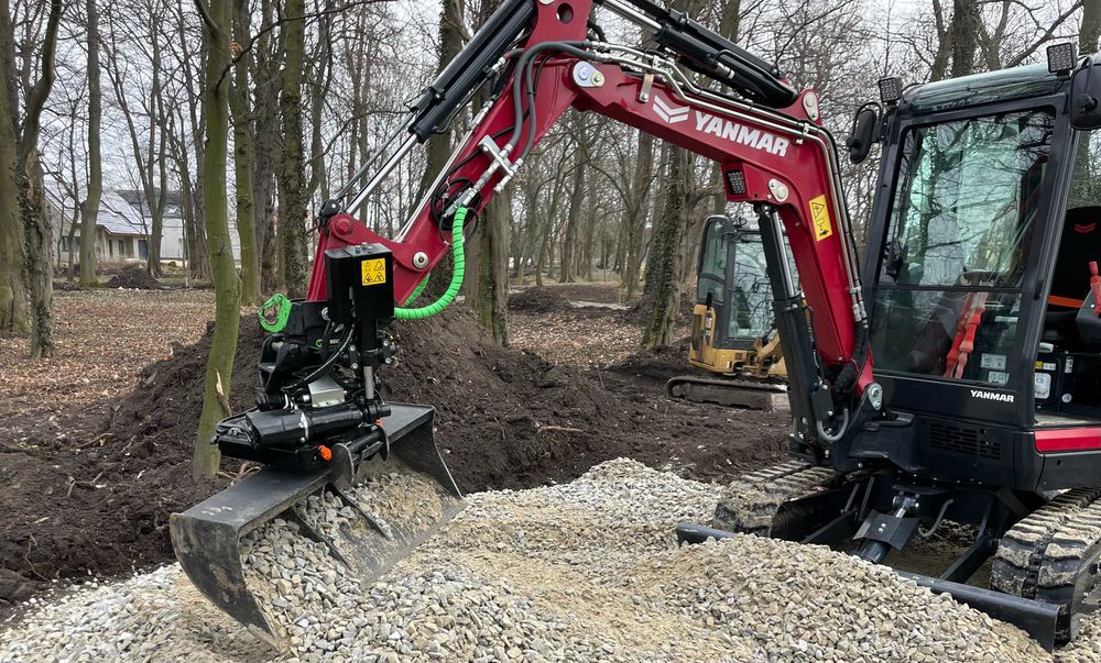 Prace ziemne, koparka 3 tony , wykopy pod fundamenty,  usługi koparką