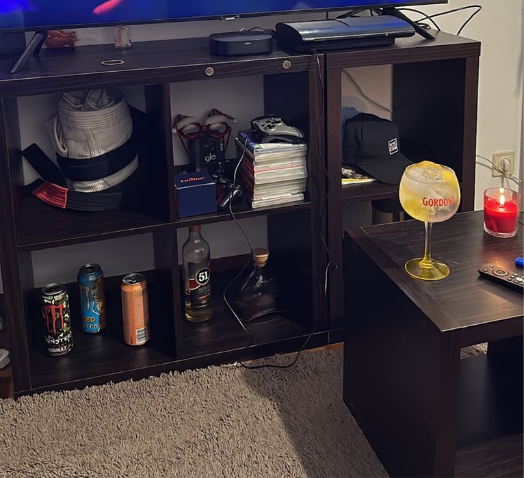 Rack para sala com mesa de centro