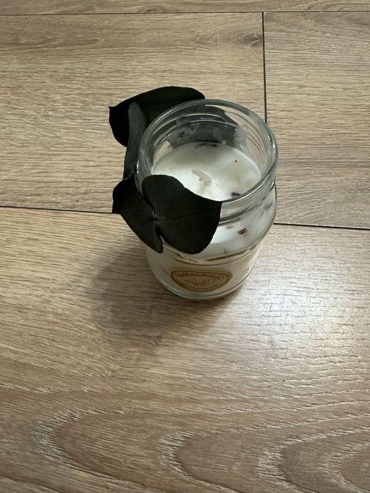 Świeca sojowa w malym sloiczku