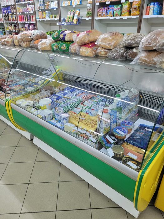 Холодильники-вітрини для магазина