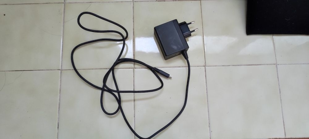 Nintendo Switch OLED branca + jogos