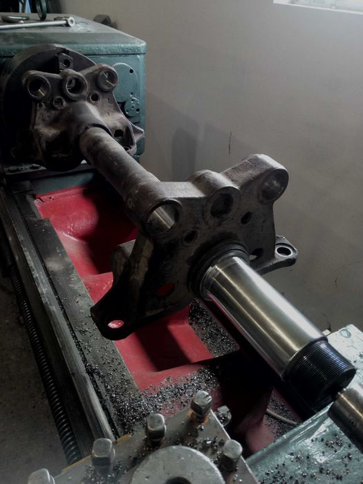 Реставрація вісі балансира Камаз