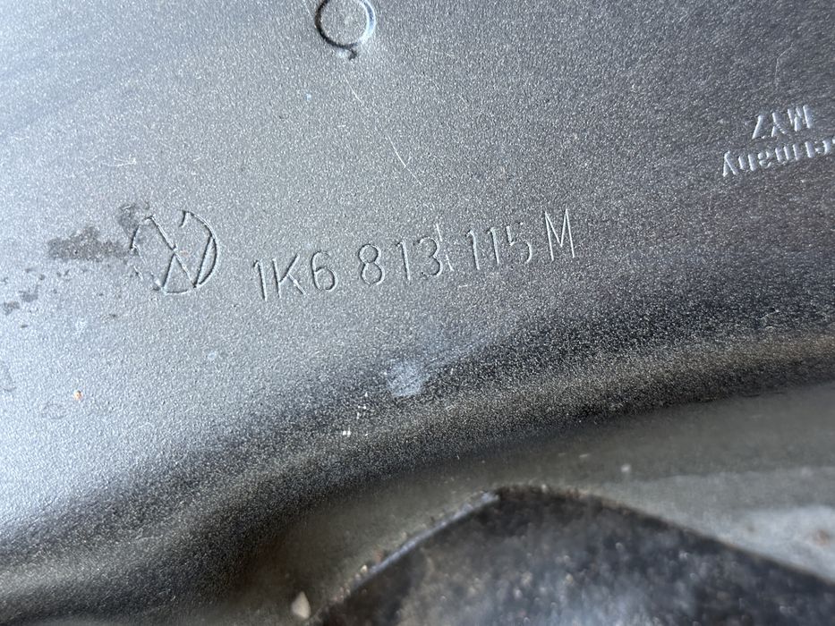 AUDI A3 S3 8P Quattro 4X4 podłoga bagażnika wanna mocowanie