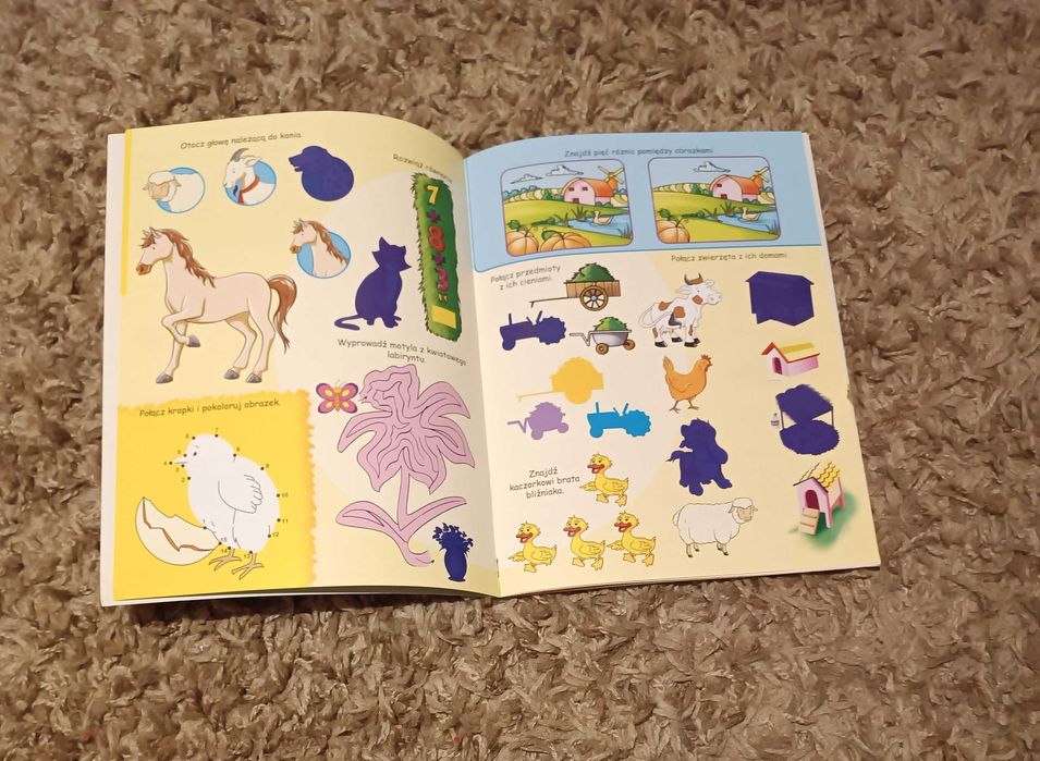 Pomysłowe dzieciaki na farmie - książka z naklejkami