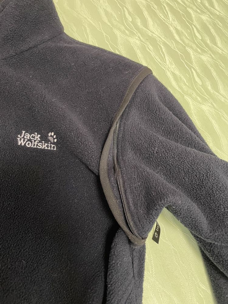 Флисовая кофта жилетка  jack wolfskin