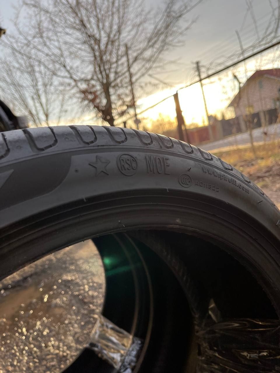 Літні шини 245/40/19 Pirelli