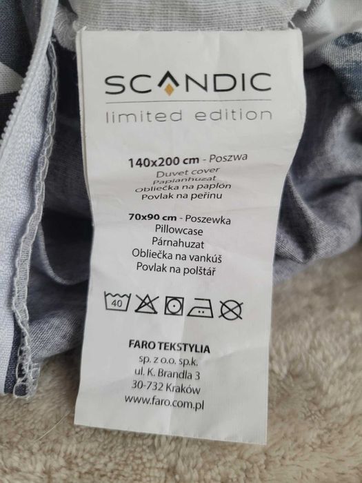 Pościel świąteczna Mikołaje - 2 komplety