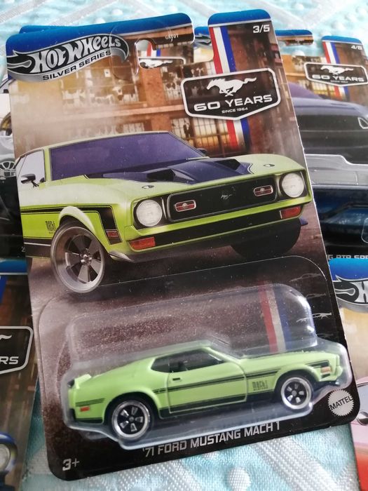 Hot wheels Ford mustang 60 years Novos