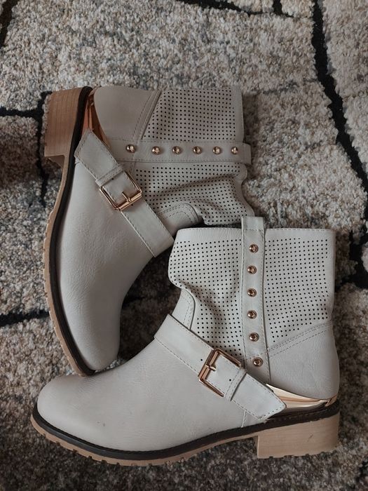 Sprzedam buty damskie