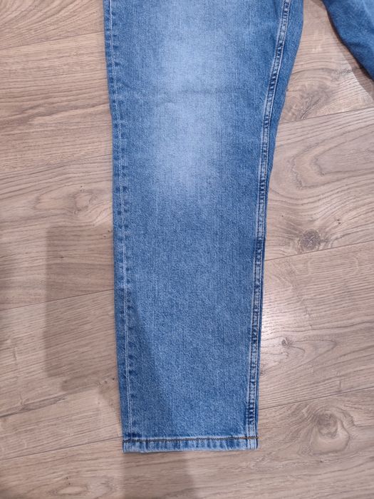 Spodnie jeansy MUSTANG Brooks Relaxed Slim dżinsy wysoki stan 34/32