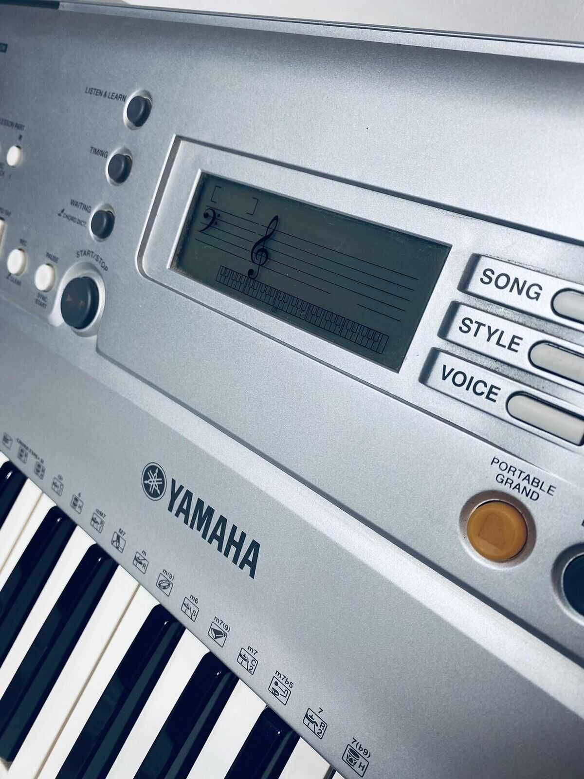 Синтезаторы Yamaha PSR E-304,E-303 61 клавиша динамика и еще 20 синтез