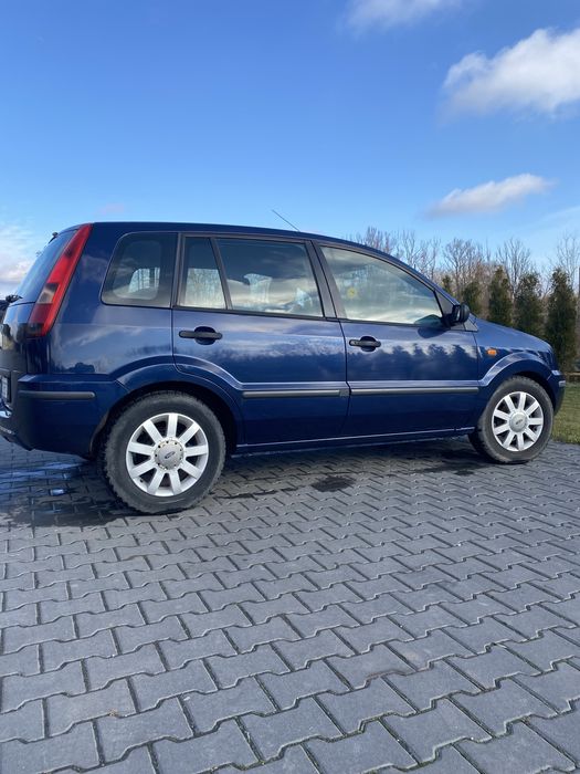 Продаєть Ford Fusion 2003 1.4 Disel