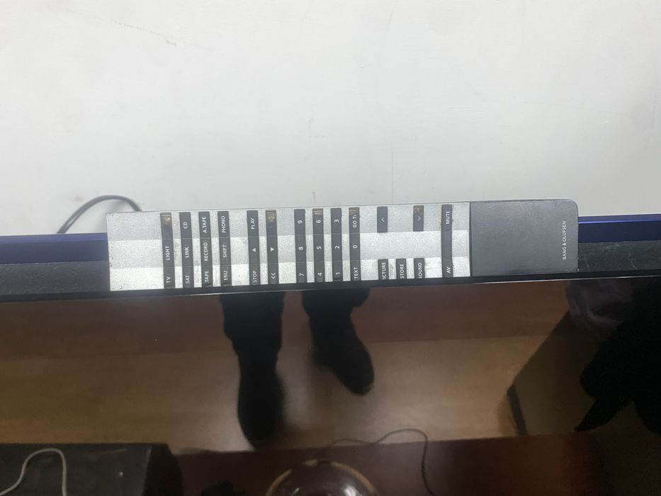 Телевизор Bang Olufsen 7-32