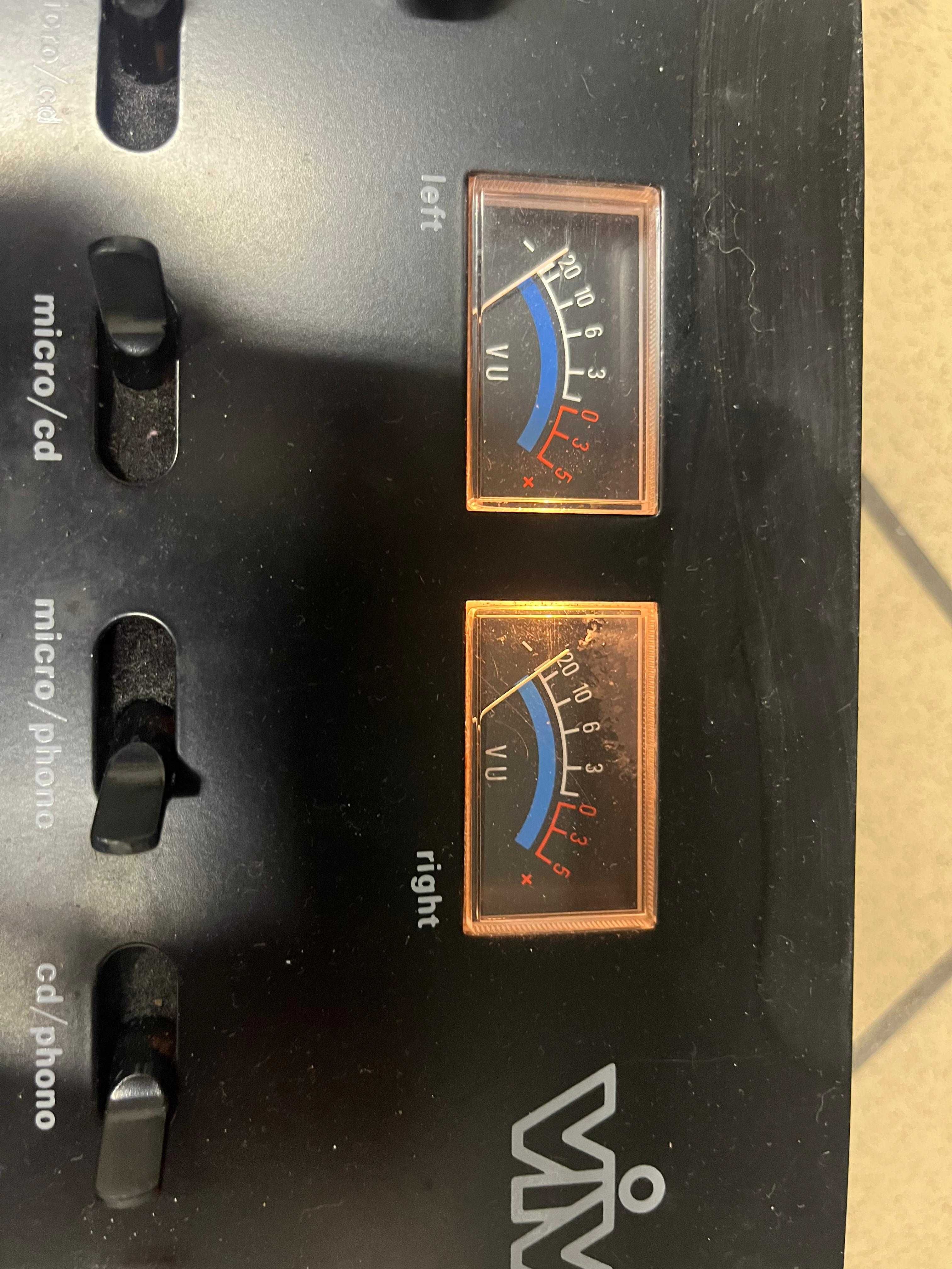 Ładny mikser audio Vivanco MX720