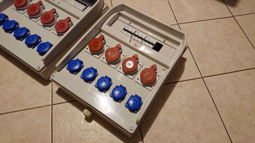 PAWBOL R-BOX 460 rozdzielnica elektryczna z gniazdami 1F i 3F