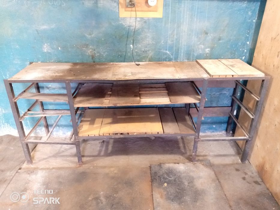 Верстак для гаража