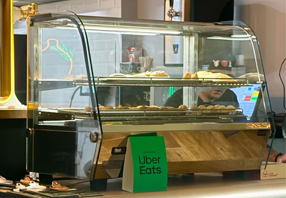 Vitrine Aquecida de Bancada 160L – Usada, a Funcionar Perfeitamente