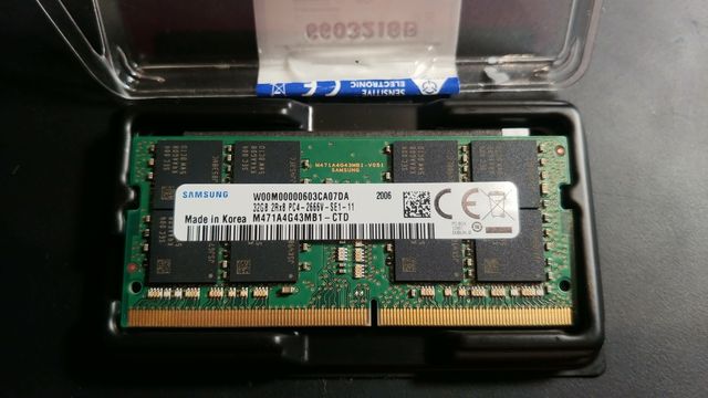 Pamięć RAM Samsung DDR4 32GB SO-DIMM 2666Mhz M471A4G43MB1-CTD Lenovo