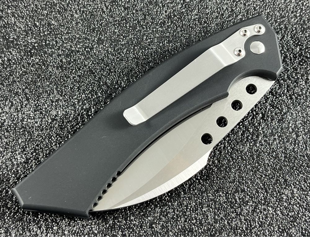 Folder Microtech HAWK Claw Logo ze "starej ery" Microtecha