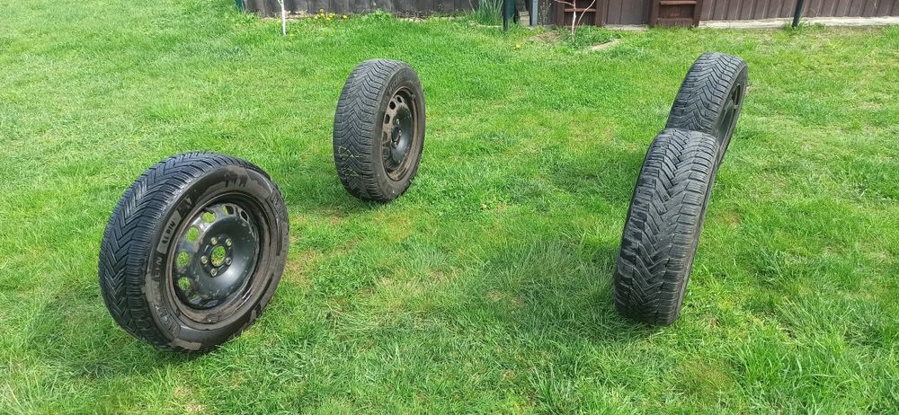 Opony Michelin 195/65/15, felgi