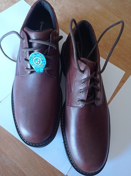 Botas em pele n°45