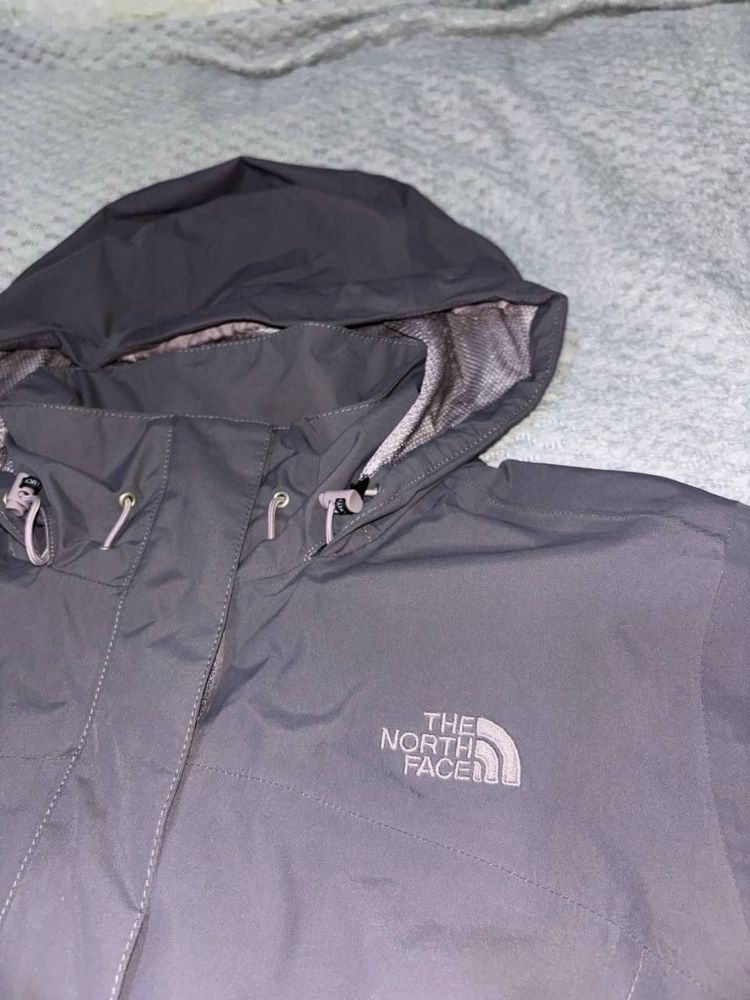 Вітровка The north face