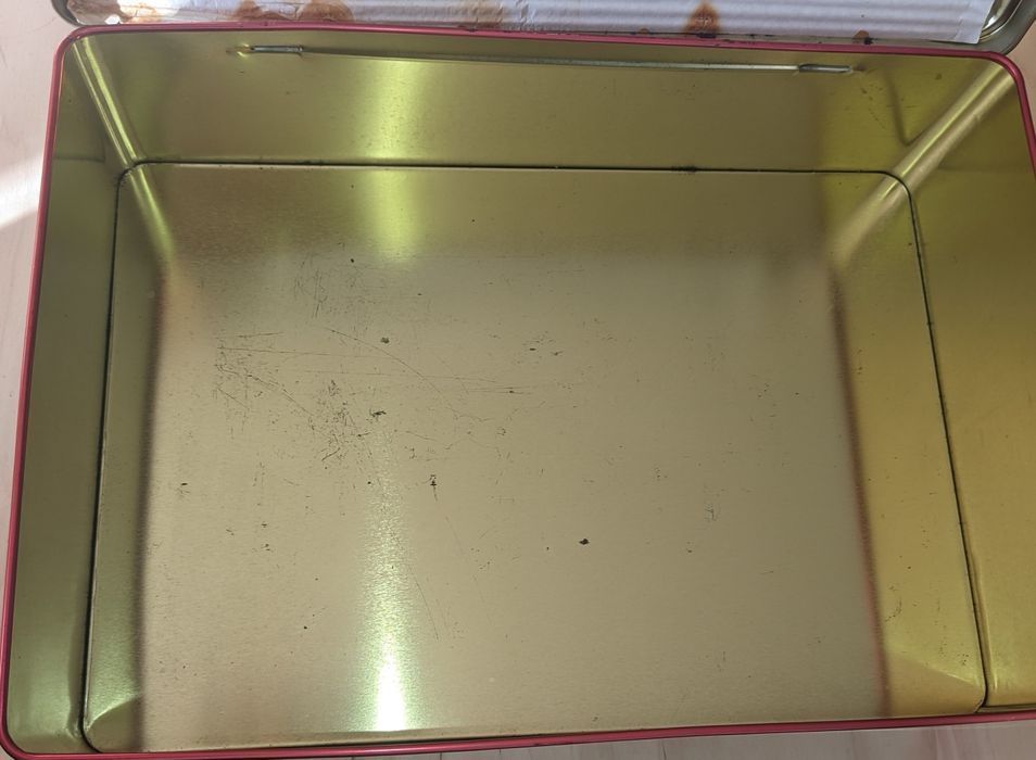 Stara metalowa puszka XXL po słodyczach vintage z widokiem 38x26.5x12