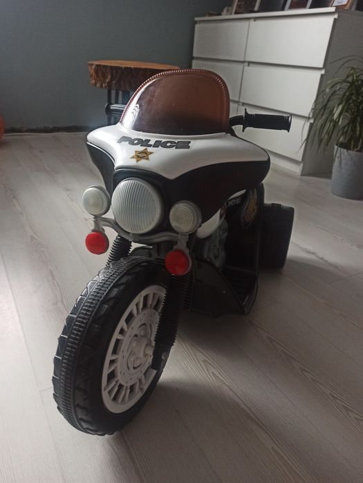 Motorek na akumulator