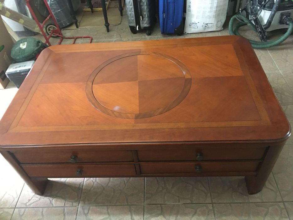 Mesa baixa de sala