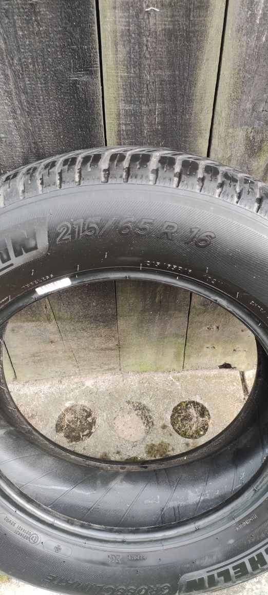 Opony wielosezonowe całoroczne Michelin Crosclimate + 215/65 / R16