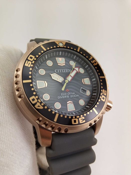 Японские мужские 200м дайверские часы Citizen Eco-Drive BN0163-00H