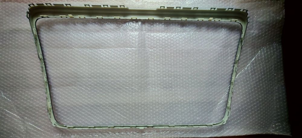 Ramka grill audi a4 b8 rs4