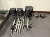 Conjunto de halteres e pesos em ferro fundido 130 kg no total
