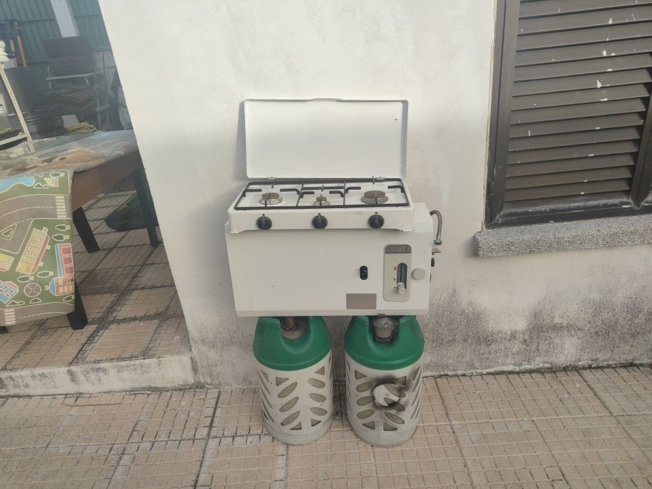 Fugao e esquentador mais botijas